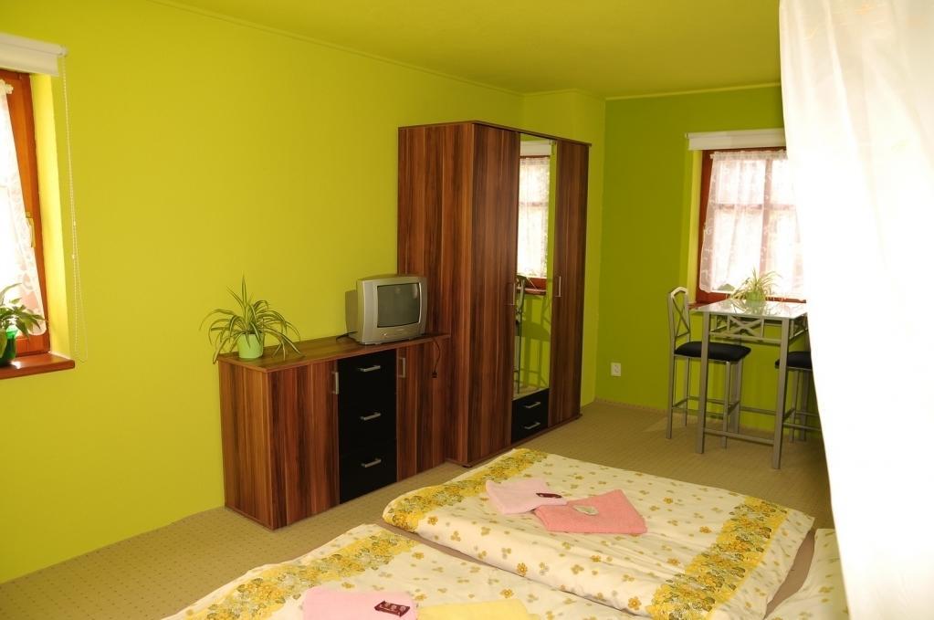 Restaurace A Penzion U Vladaru Mikulášovice Kamer foto